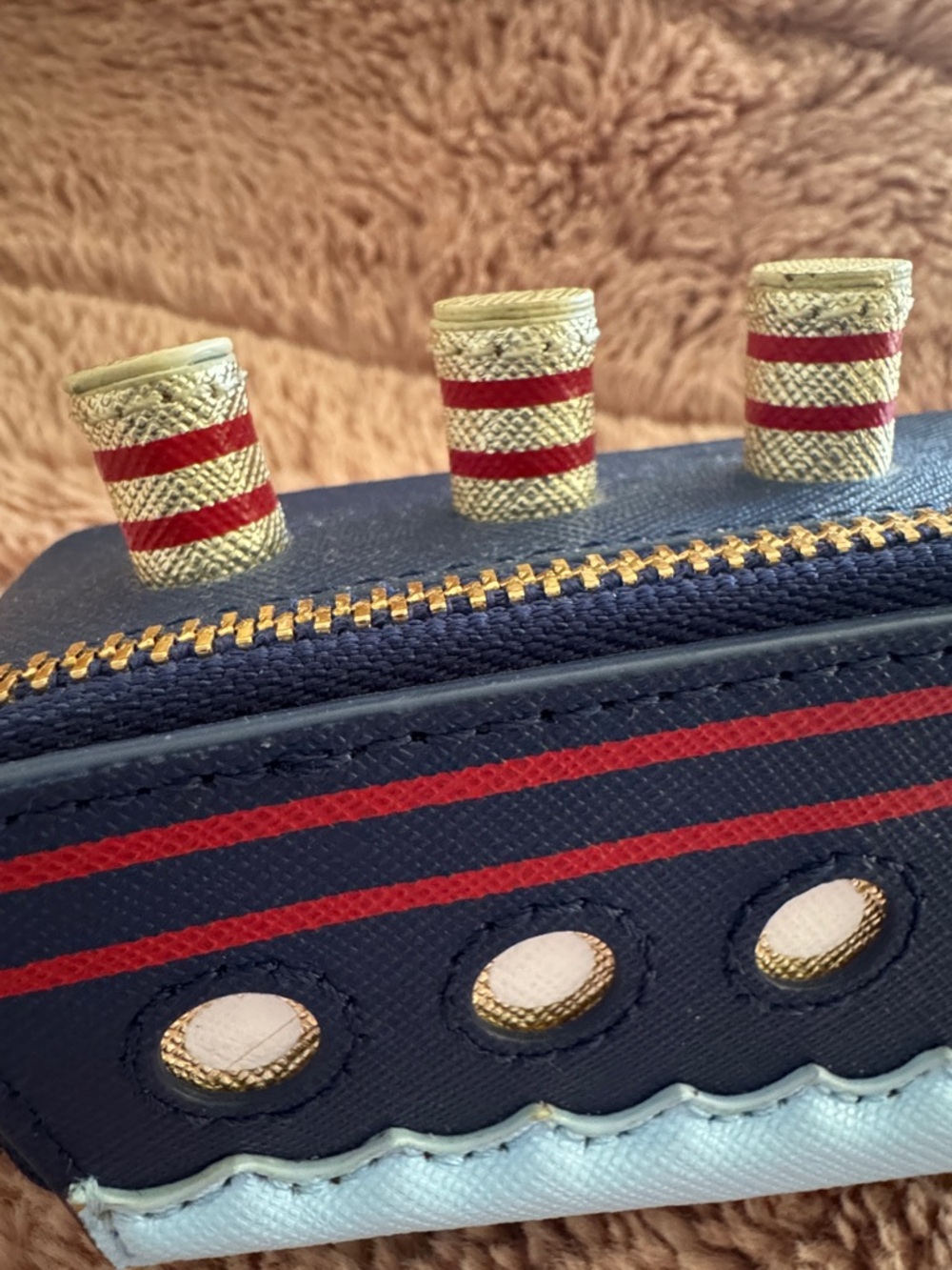 Kate Spade “Expand Your Horizons” Cruise Ship Coin Purse - Picture 6 of 7